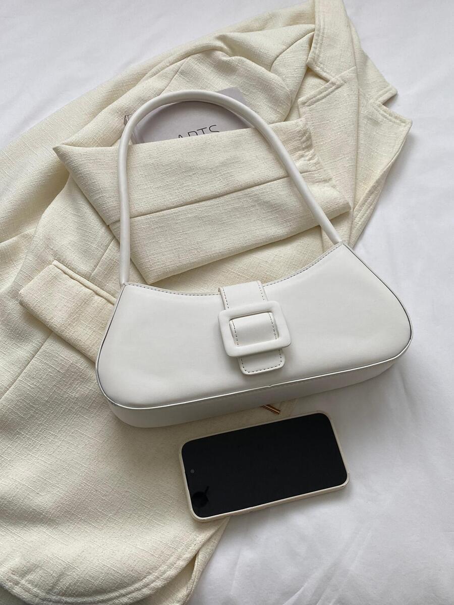 Sac baguette minimaliste à boucle – Élégance estivale