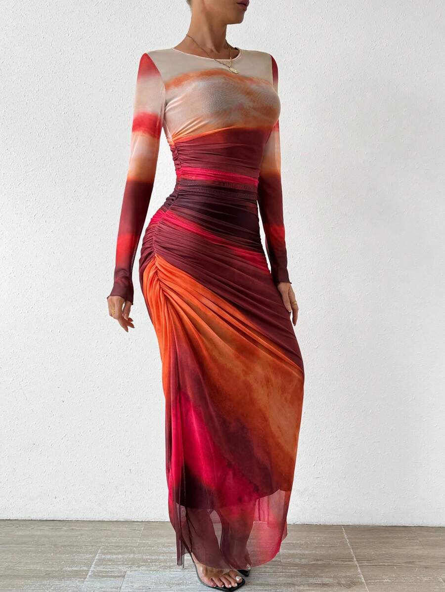 Allurite - Robe plissée maxi en matière fluide avec design dégradé