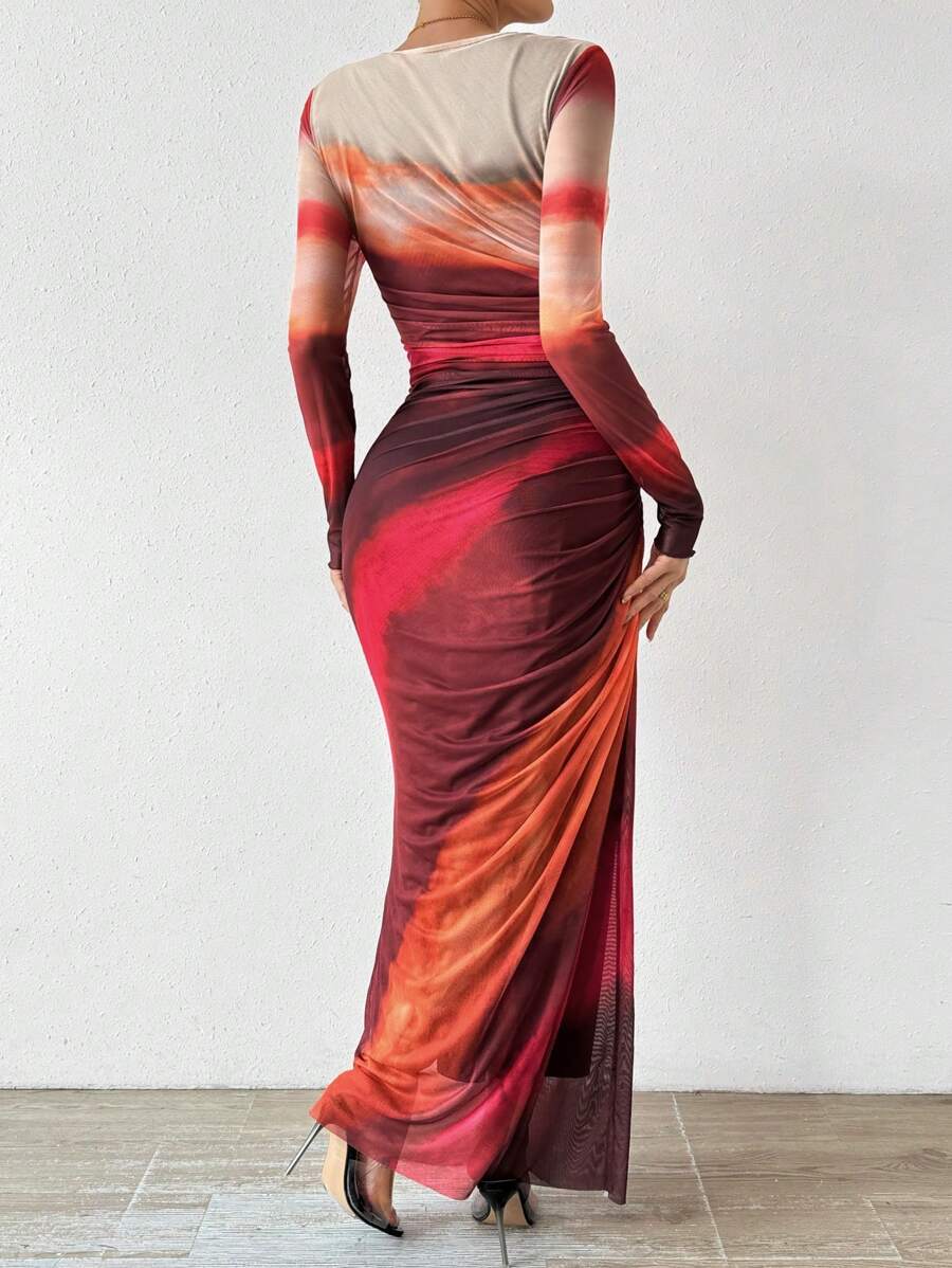 Allurite - Robe plissée maxi en matière fluide avec design dégradé