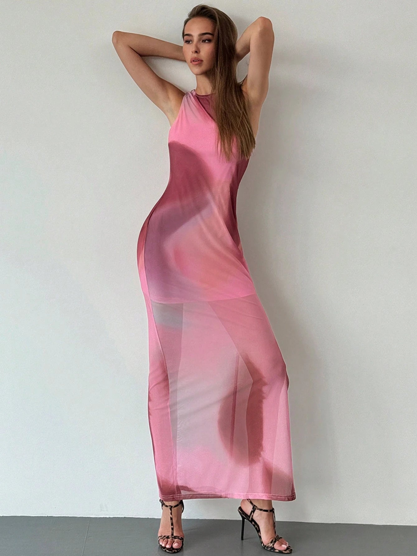 Aloruh – Robe longue fourreau à imprimé dégradé rose