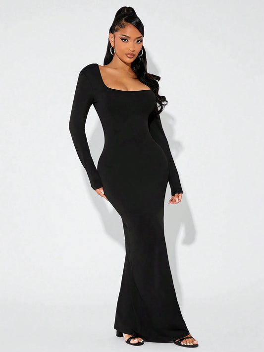 SHEIN SXY – Robe Noire Dos Nu avec Nœud et Manches Longues