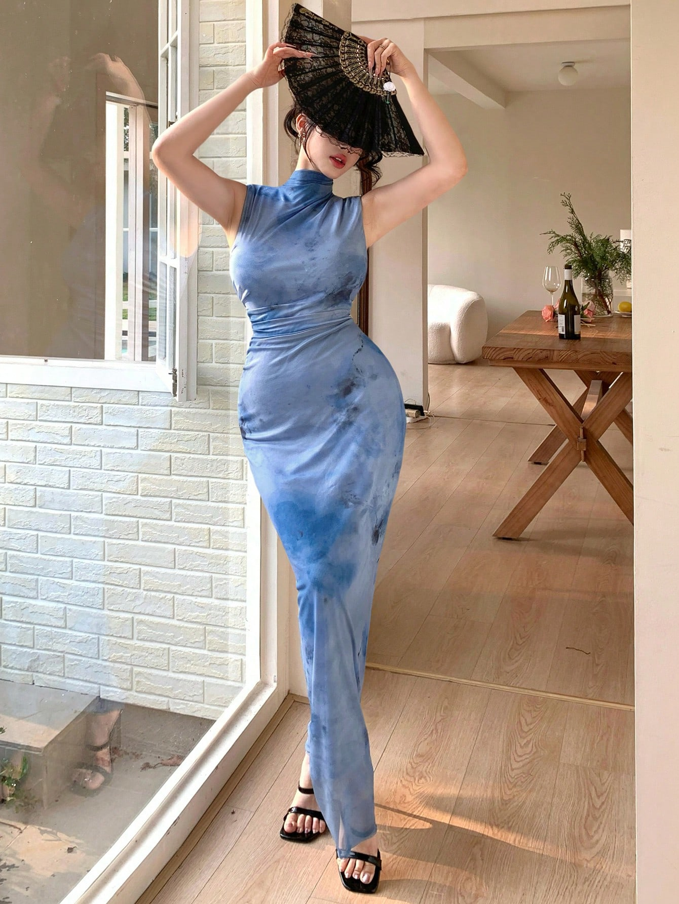 ATYWS – Robe en maille sans manches avec col haut et coupe longue