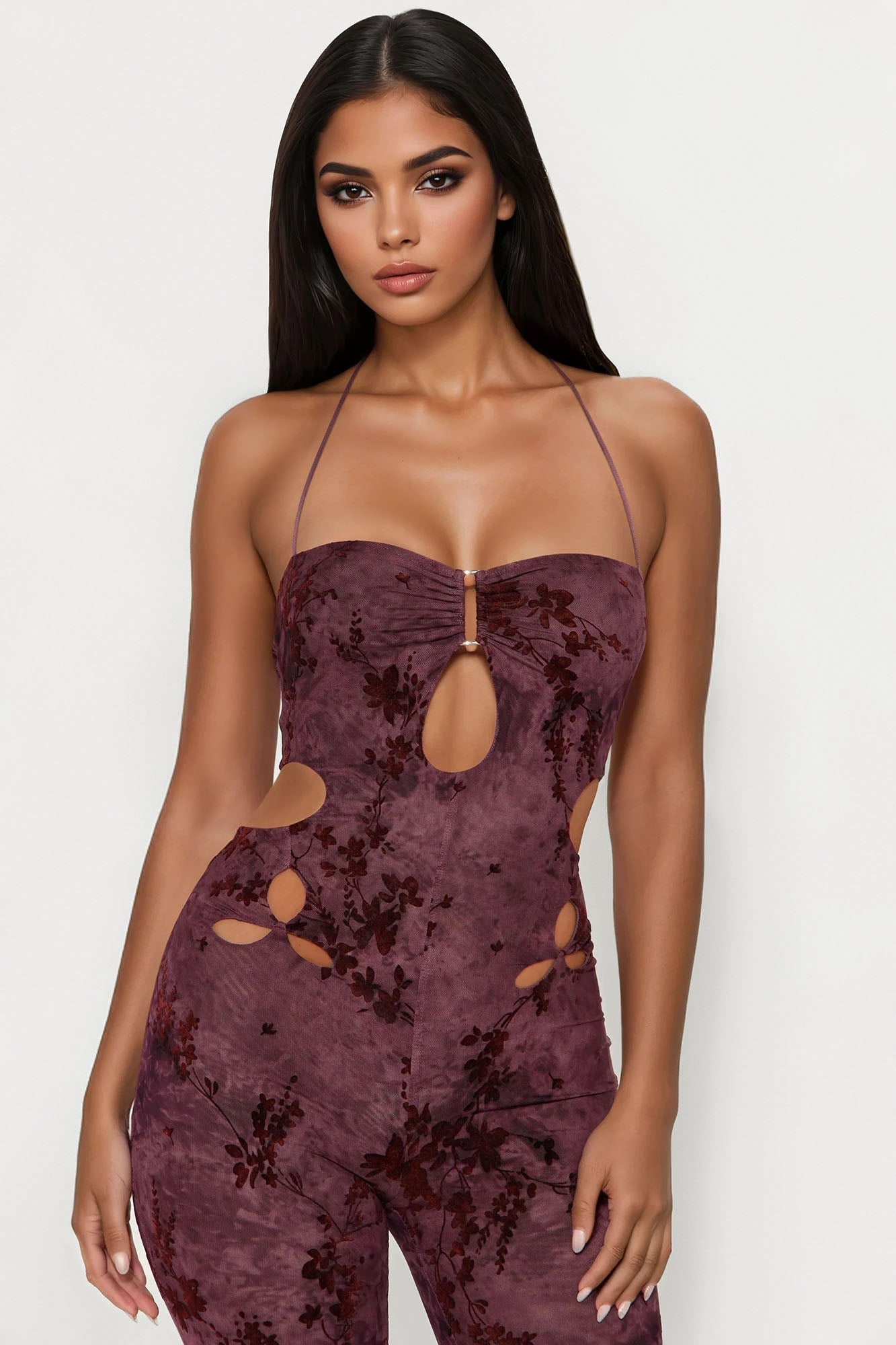 Fashion Nova – Combinaison halter en mesh à dos nu et coupe ajustée