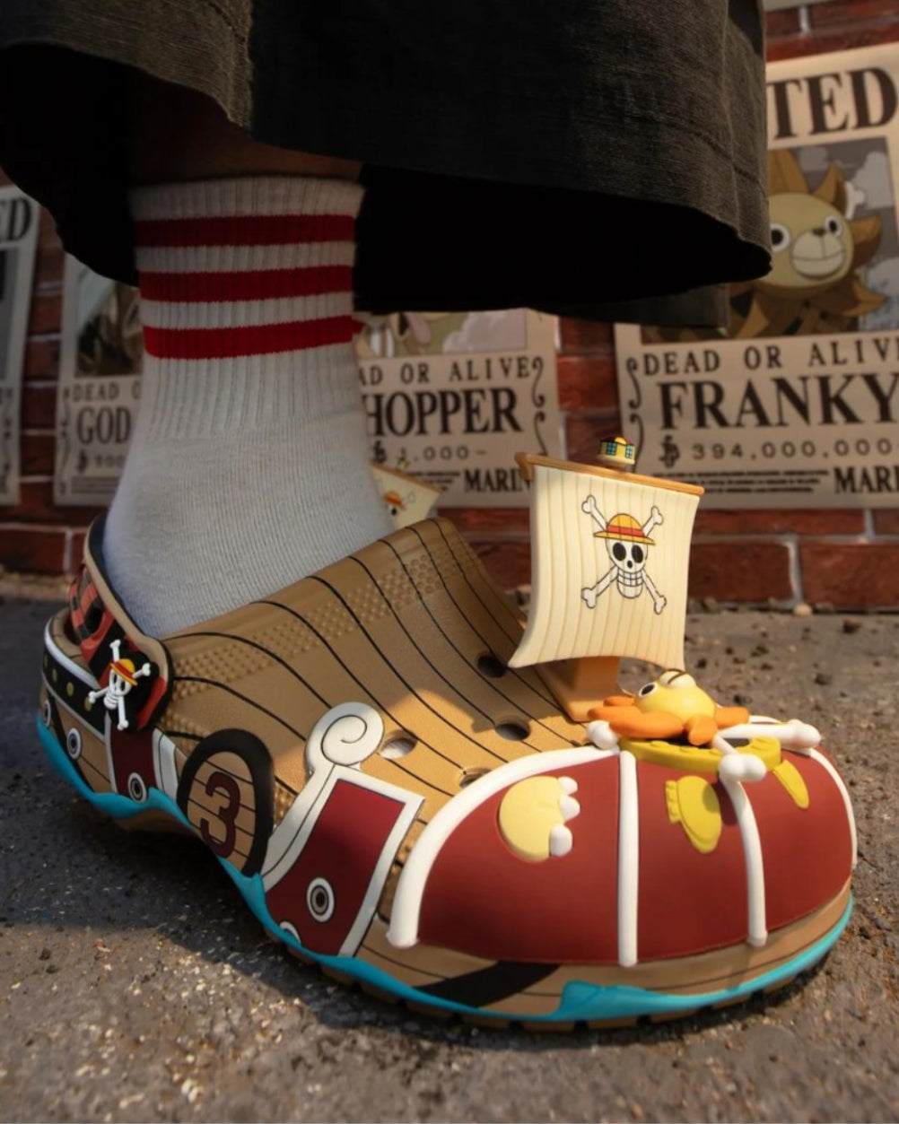 CROCS – Classic Clog One Piece Thousand Sunny