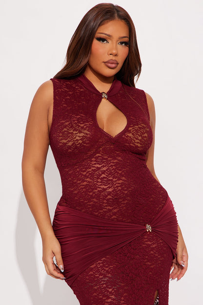 Fashion Nova - Bianca Lace Maxi Dress