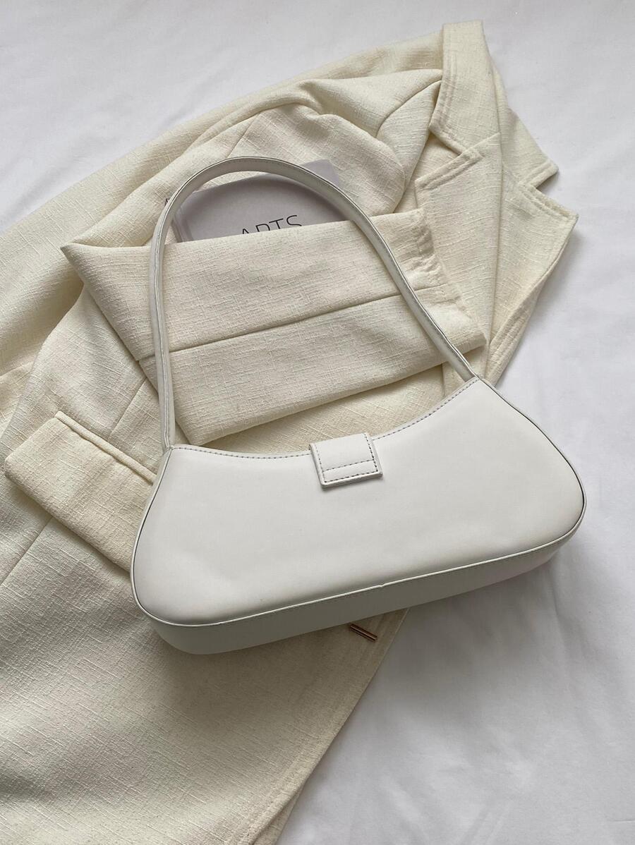 Sac baguette minimaliste à boucle – Élégance estivale
