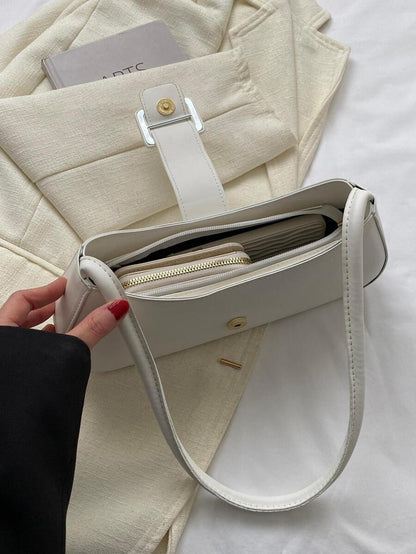 Sac baguette minimaliste à boucle – Élégance estivale