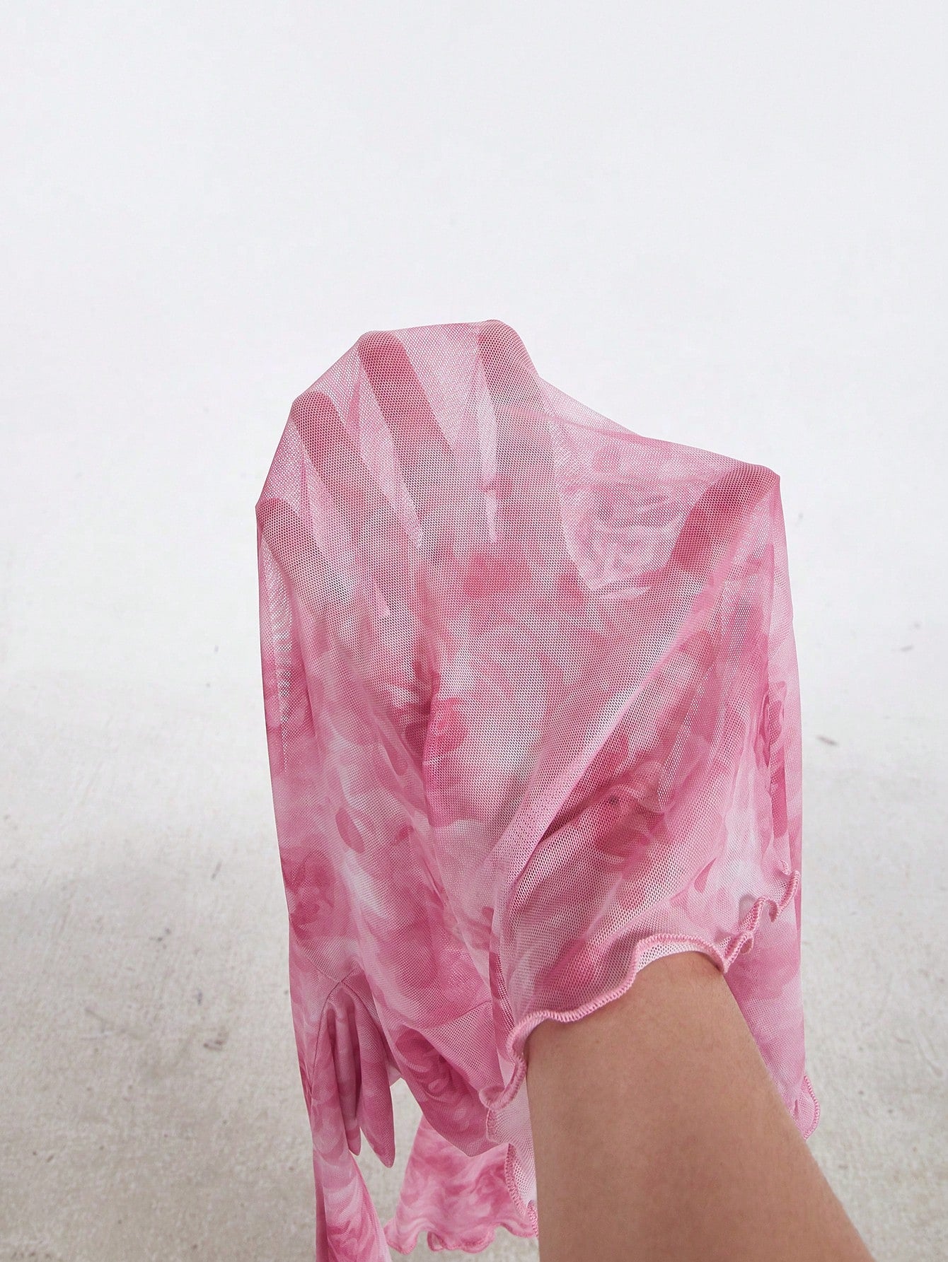SHEIN MOD – Haut Rose à Manches Évasées et Imprimé Floral