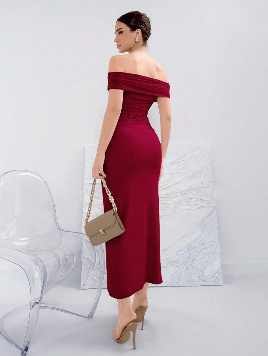 Aloruh – Robe tricotée épaules dénudées et coupe ajustée