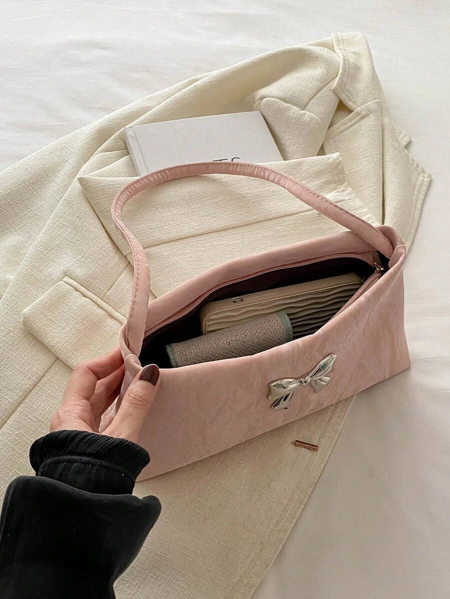 Sac sous le bras – Forme carrée, nœud décoratif, anse courte