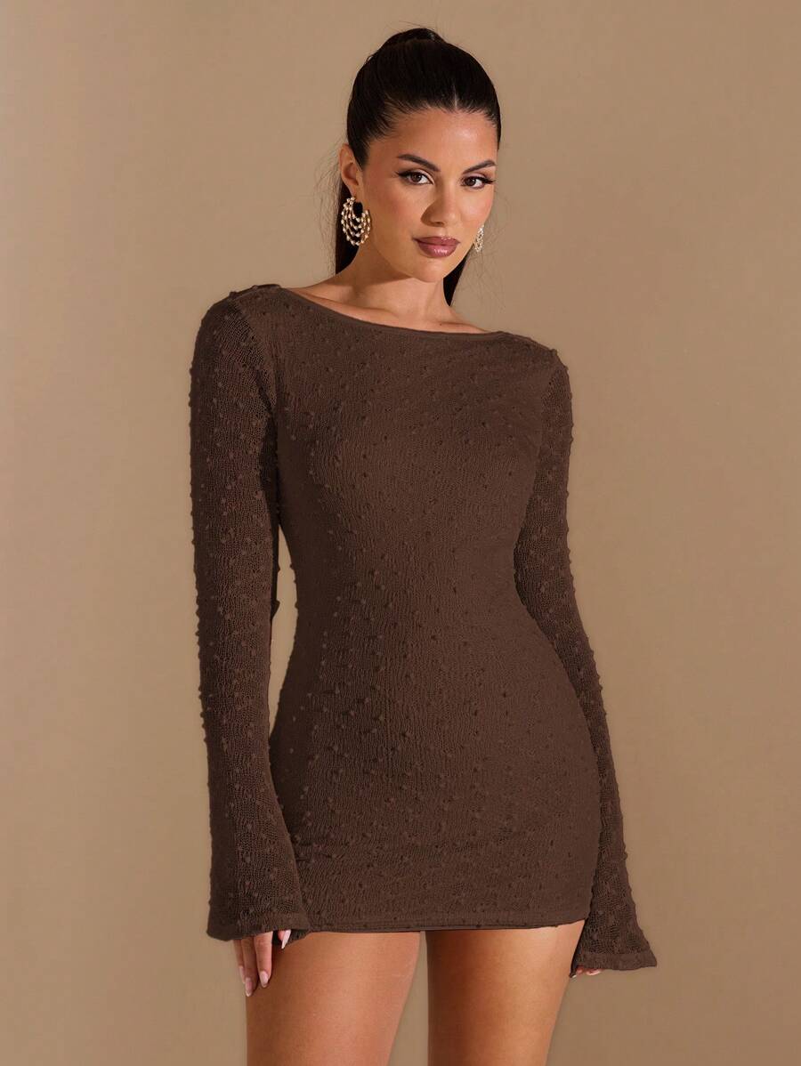 SHEIN BAE – Robe mini ajustée à épaules dénudées et dos ouvert
