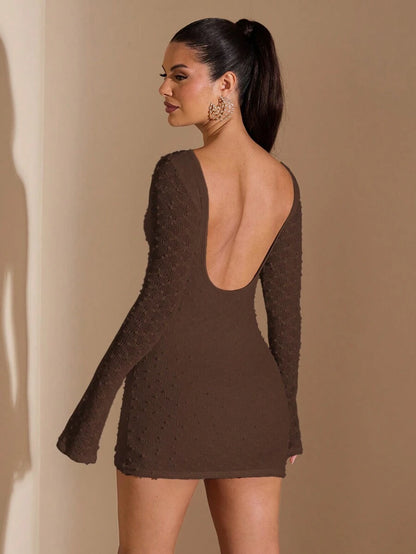 SHEIN BAE – Robe mini ajustée à épaules dénudées et dos ouvert