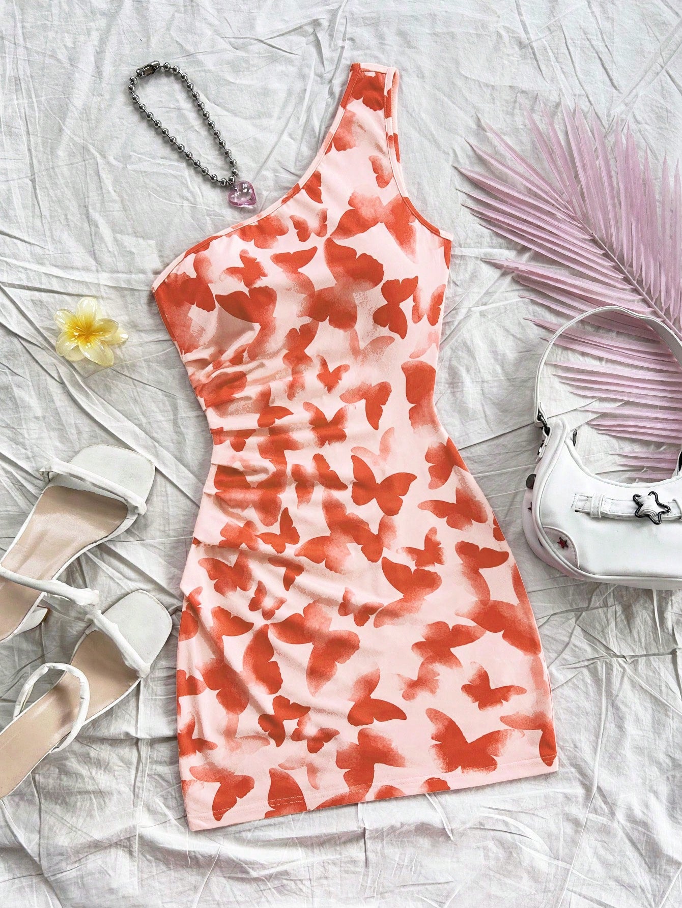 Soleia – Robe Mini Asymétrique Imprimée Papillon