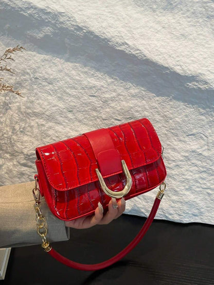 Sac carré à motif crocodile avec chaîne