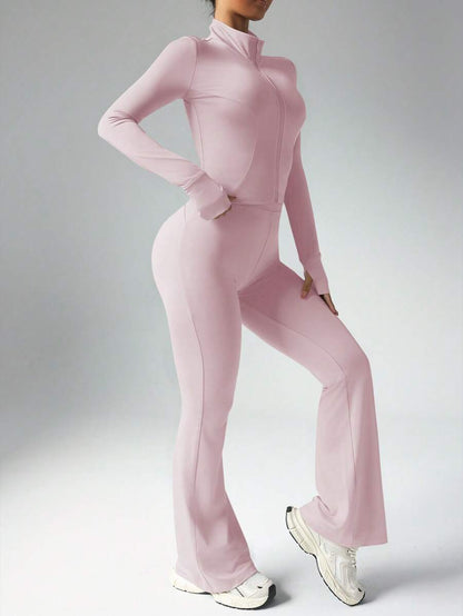 Dewbera – Ensemble de sport à manches longues et pantalon évasé, conçu pour le confort et la liberté de mouvement.