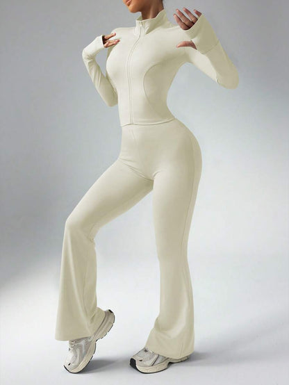 Dewbera – Ensemble de sport à manches longues et pantalon évasé, conçu pour le confort et la liberté de mouvement.