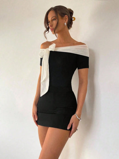 Roylia – Body moulant épaules dénudées à colorblocking et nœud décoratif