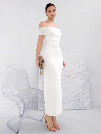 Aloruh – Robe tricotée épaules dénudées et coupe ajustée