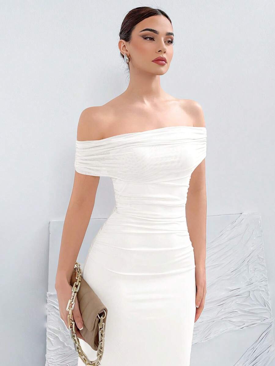 Aloruh – Robe tricotée épaules dénudées et coupe ajustée