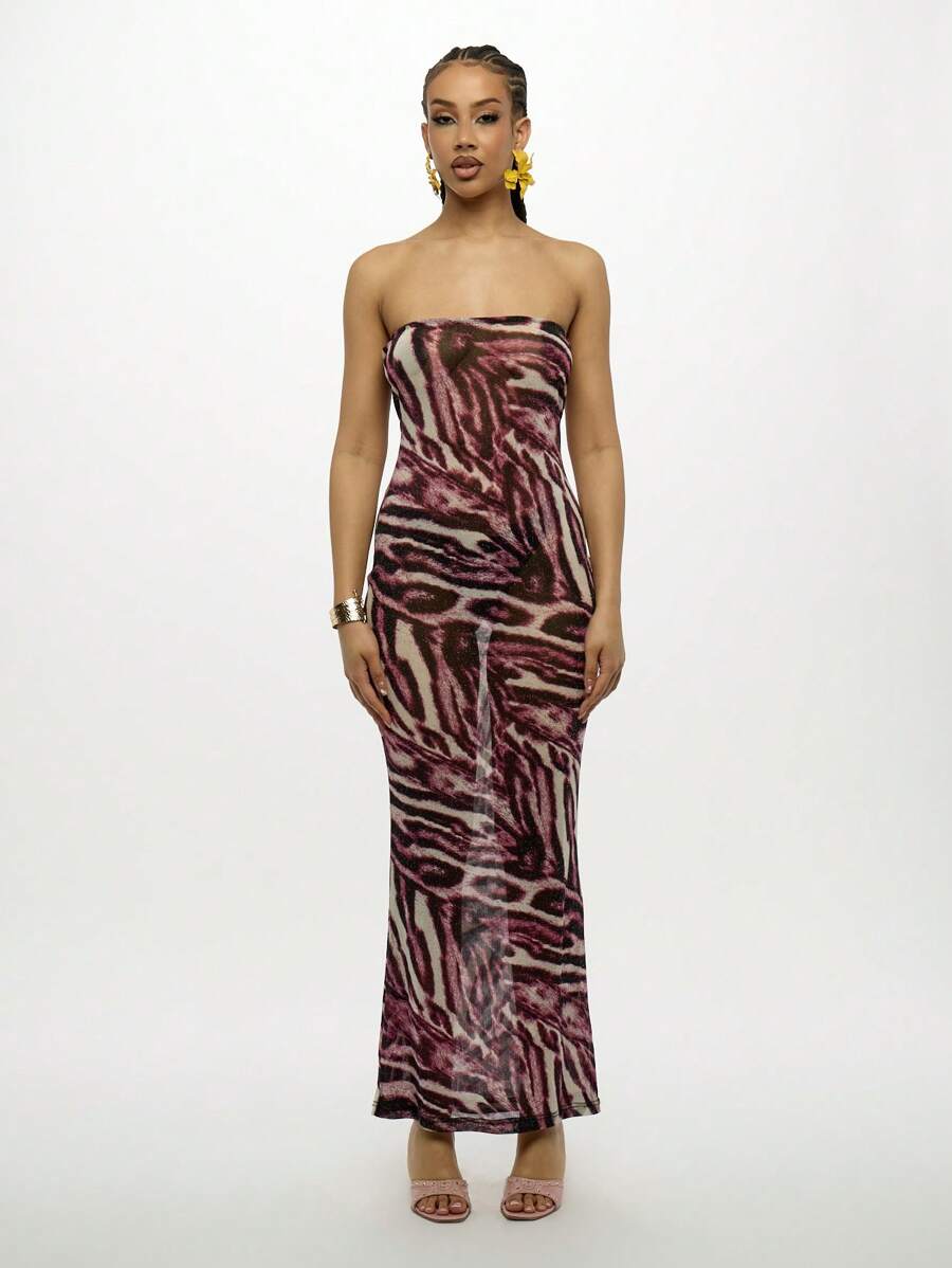 SUMWON – Robe mi-longue sans bretelles ajustée avec imprimé animalier et matière stretch