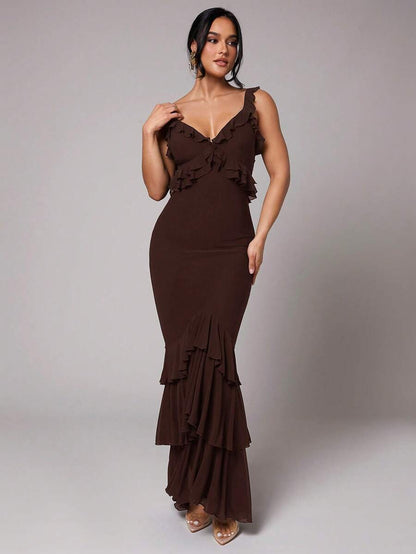 Bachina – Robe à volants avec ourlet sirène et coupe ajustée
