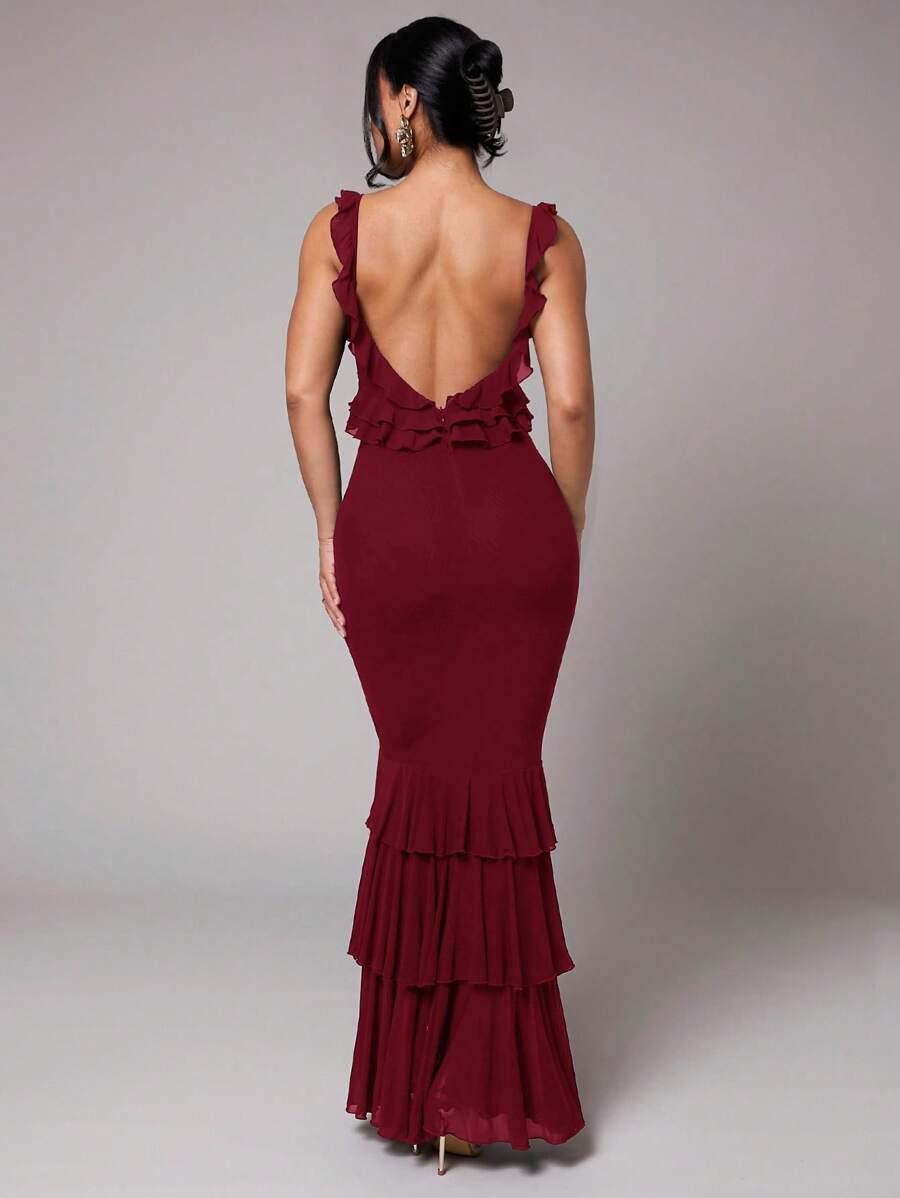 Bachina – Robe à volants avec ourlet sirène et coupe ajustée