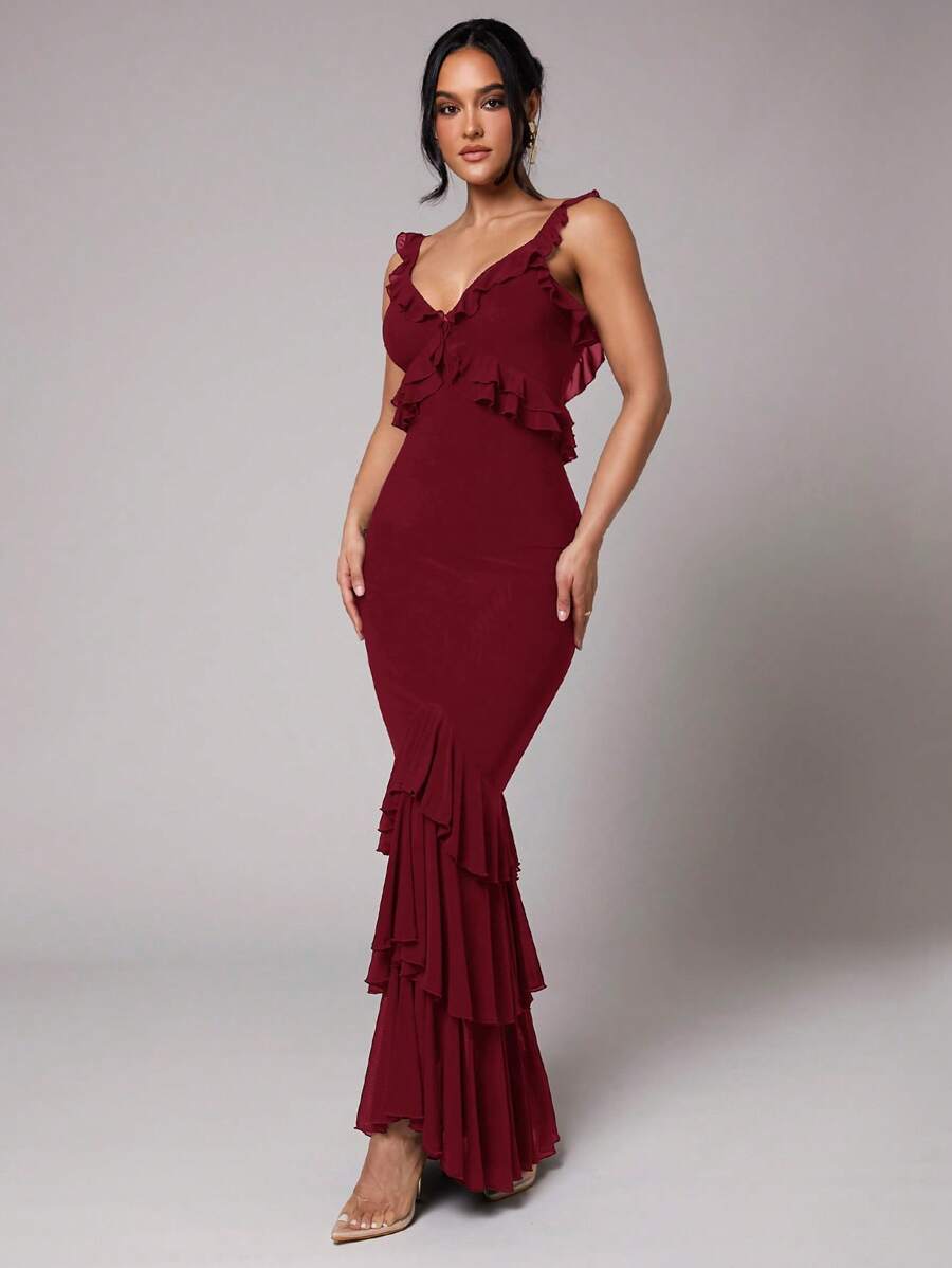 Bachina – Robe à volants avec ourlet sirène et coupe ajustée