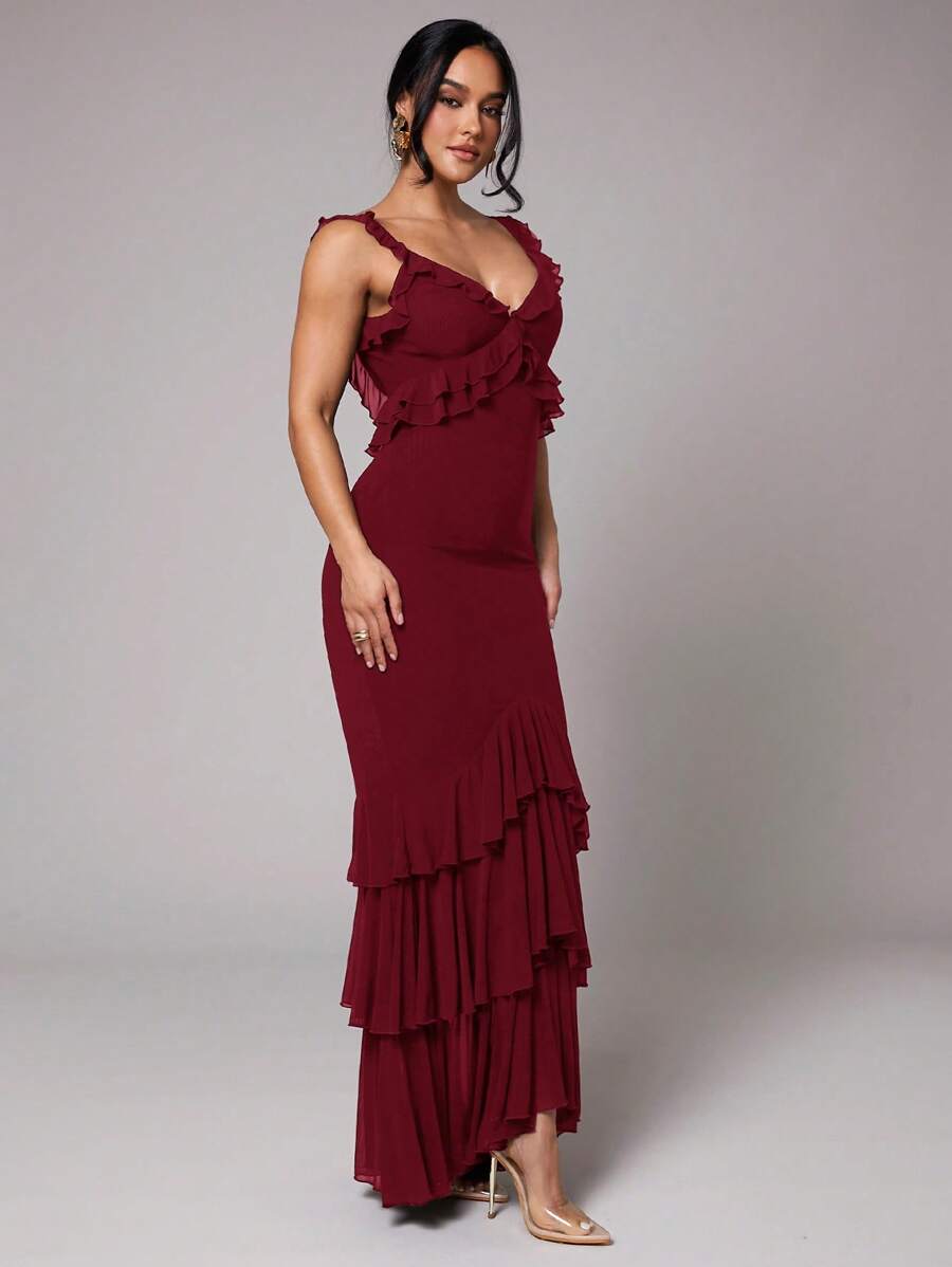 Bachina – Robe à volants avec ourlet sirène et coupe ajustée