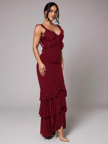 Bachina – Robe à volants avec ourlet sirène et coupe ajustée