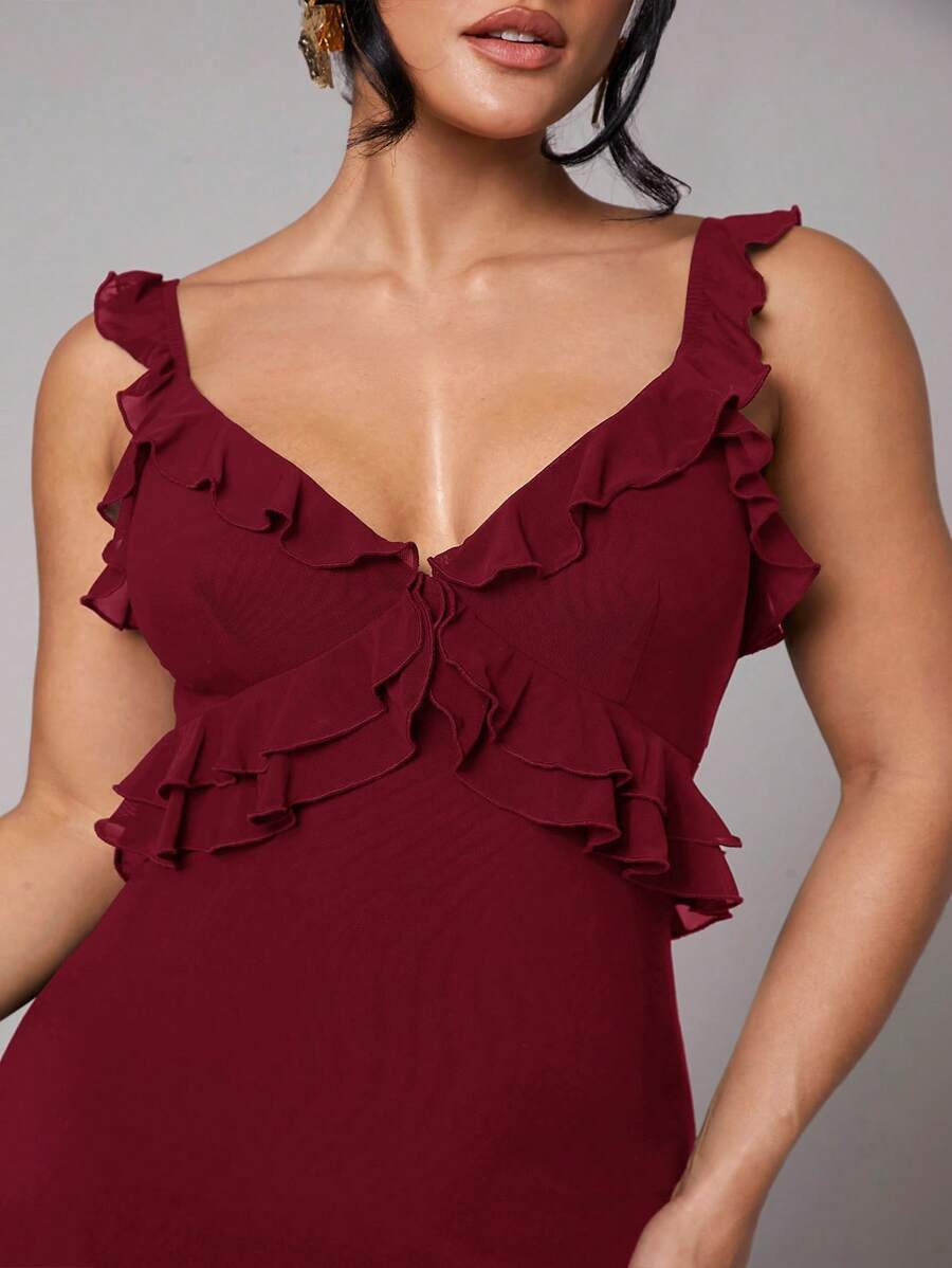 Bachina – Robe à volants avec ourlet sirène et coupe ajustée