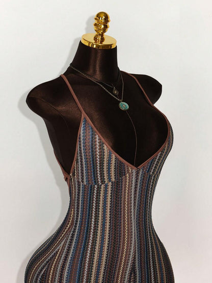 Amplova – Combinaison moulante dos nu en tissu texturé avec bretelles fines