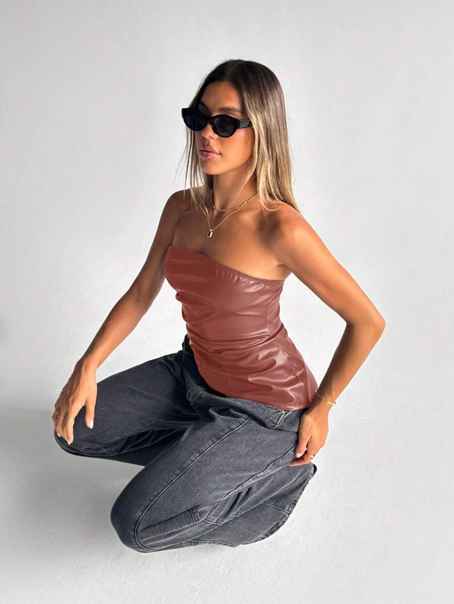 SHEIN Essnce Top – Top froissé à ourlet asymétrique pour soirées