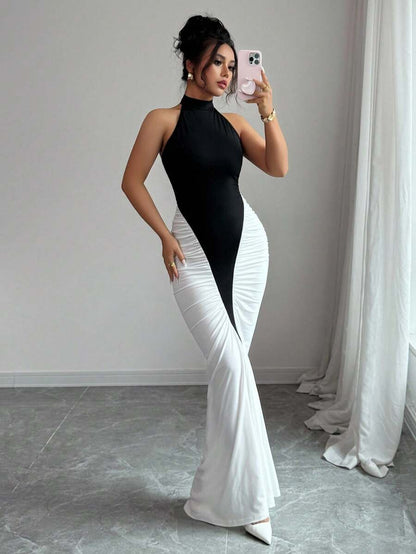 Elenzga – Robe midi ajustée à col ras-du-cou et bas évasé