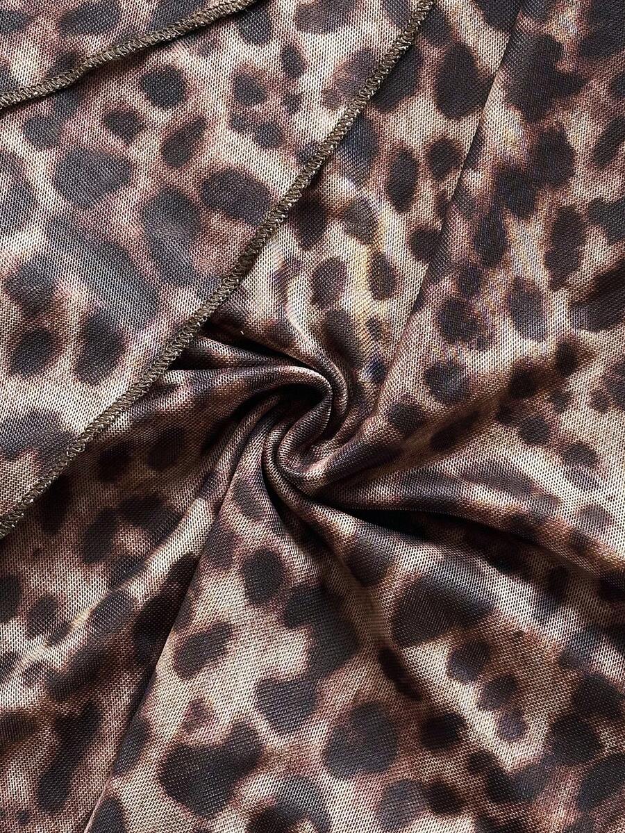 Soleia – Robe mini nouée devant en mesh froissé avec col en V