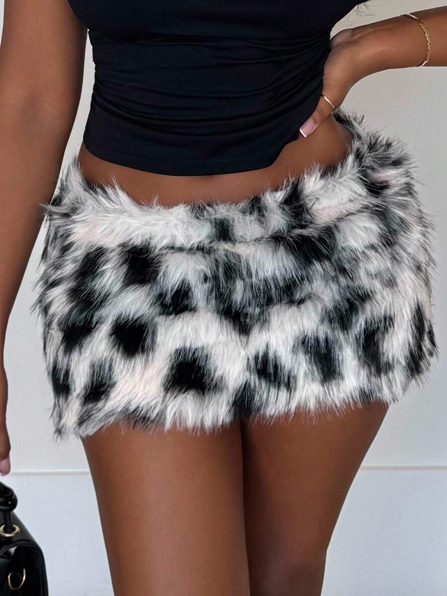 Alexandranx – Jupe mini bouffante taille basse en tissu léger, style festival Y2K