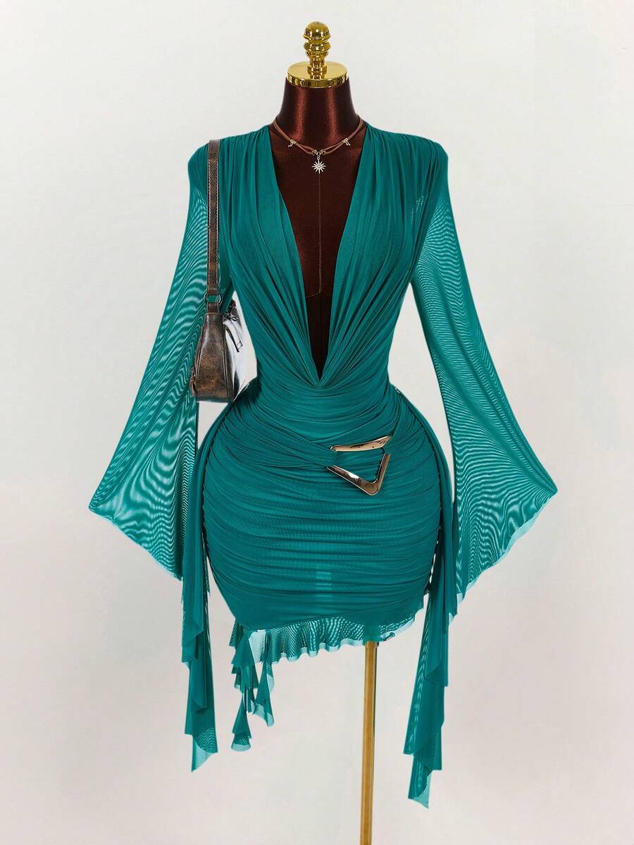 Amplova – Robe mini en maille à manches longues et col volanté