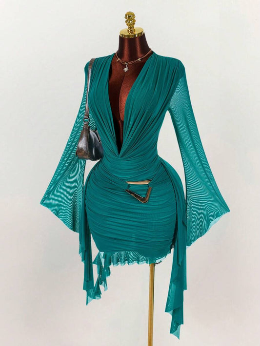 Amplova – Robe mini en maille à manches longues et col volanté