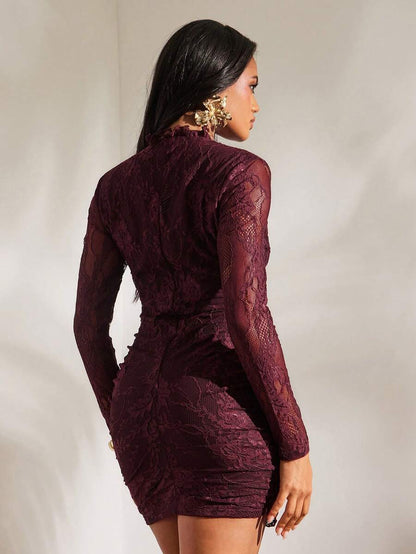 Opulessa – Robe mini moulante dos nu en tricot à col ras-du-cou