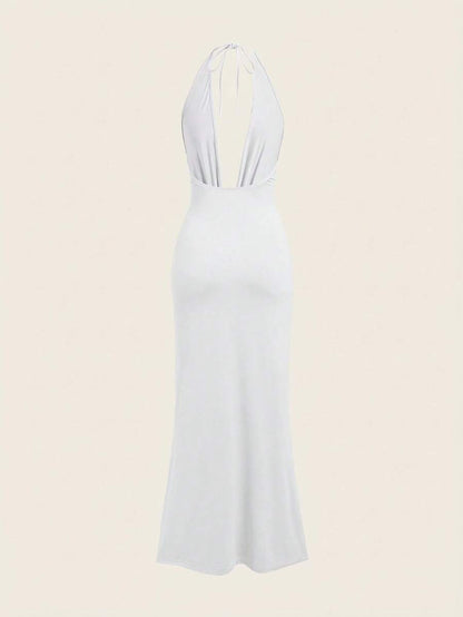 Opulessa – Robe dos nu en tricot à coupe ajustée et bretelles fines