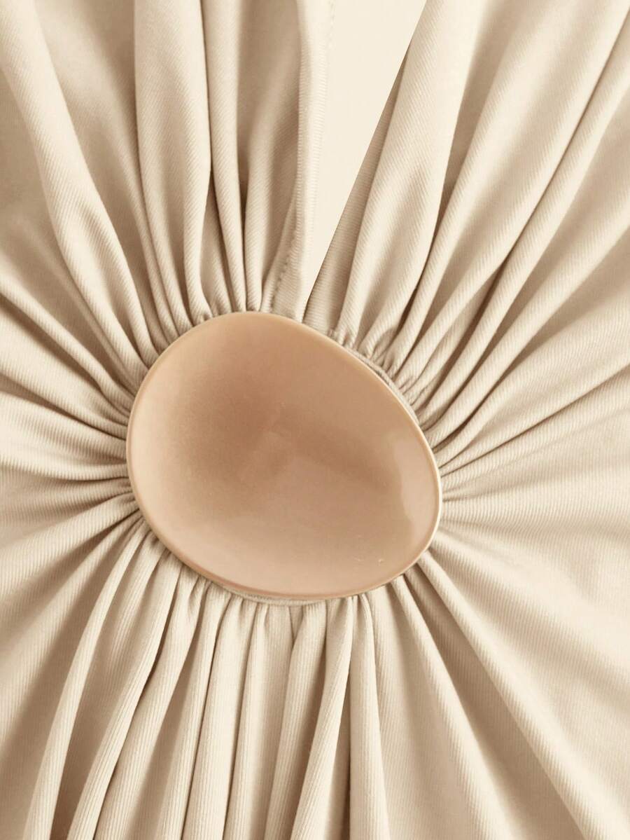 Opulessa – Robe dos nu en tricot à coupe ajustée et bretelles fines
