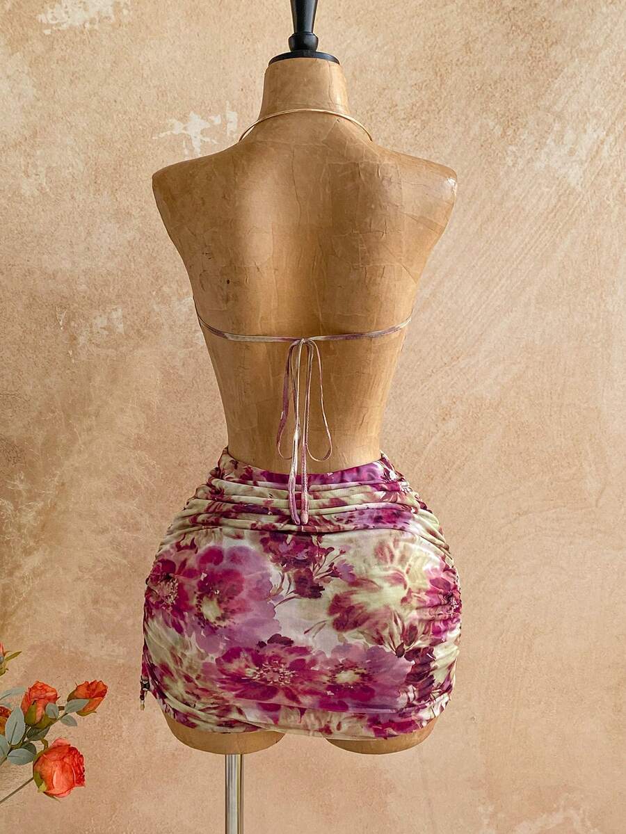 Sixtylia – Robe mini moulante en maille à perles et encolure plongeante