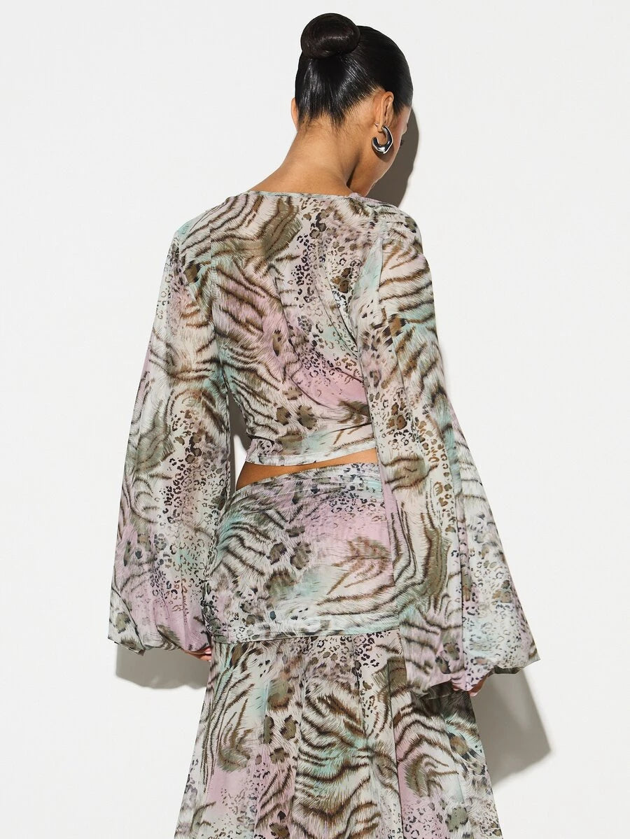 KIZN – Ensemble blouse et jupe fluide à imprimé animal et taille froncée