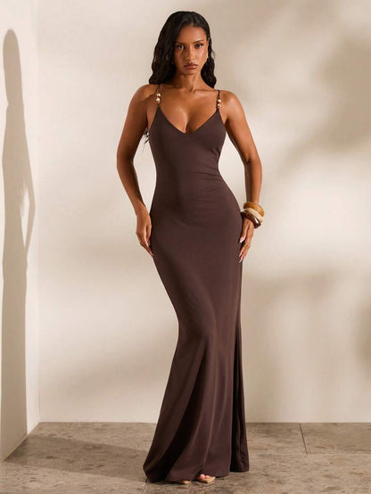 Opulessa – Robe nuisette minimaliste en satin à bretelles fines