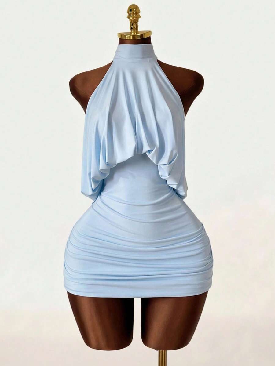Sixtylia – Robe mini moulante à encolure ras-du-cou et dos nu drapé
