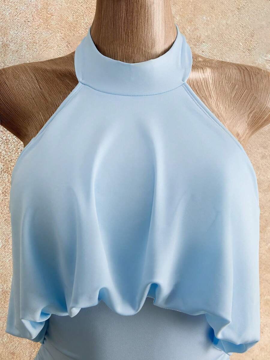 Sixtylia – Robe mini moulante à encolure ras-du-cou et dos nu drapé