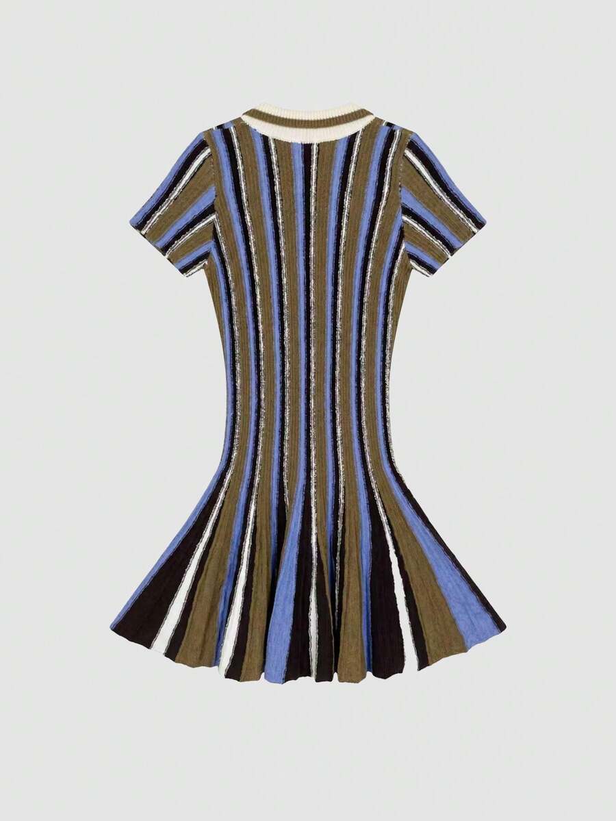 Saylia – Robe ajustée à col polo rayé vintage et col V