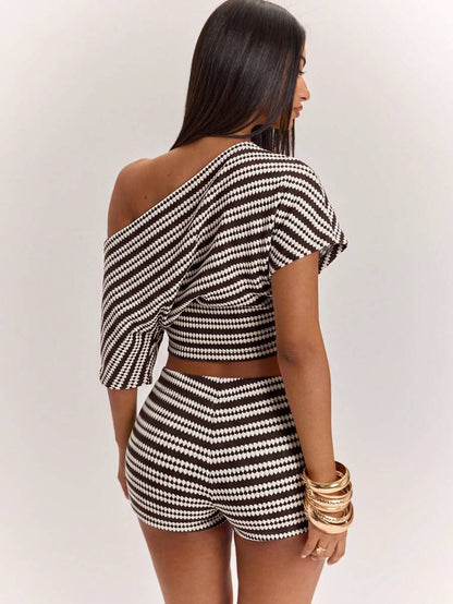 SHEIN BAE – Ensemble top épaules dénudées et short rayé à taille haute