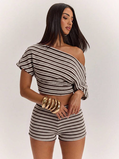 SHEIN BAE – Ensemble top épaules dénudées et short rayé à taille haute