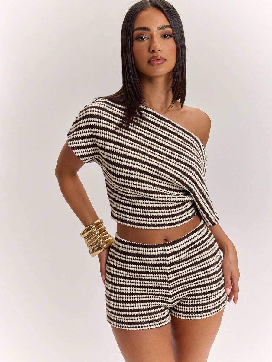 SHEIN BAE – Ensemble top épaules dénudées et short rayé à taille haute