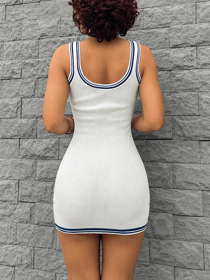 Robe mini en tricot côtelé – Pull sans manches ajusté, style preppy